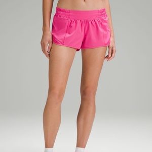 Lululemon Hotty Hot shorts 2.5”